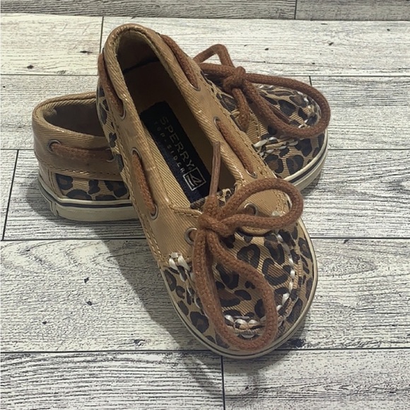 Toddler Size 3M Sperrys - Picture 2 of 3